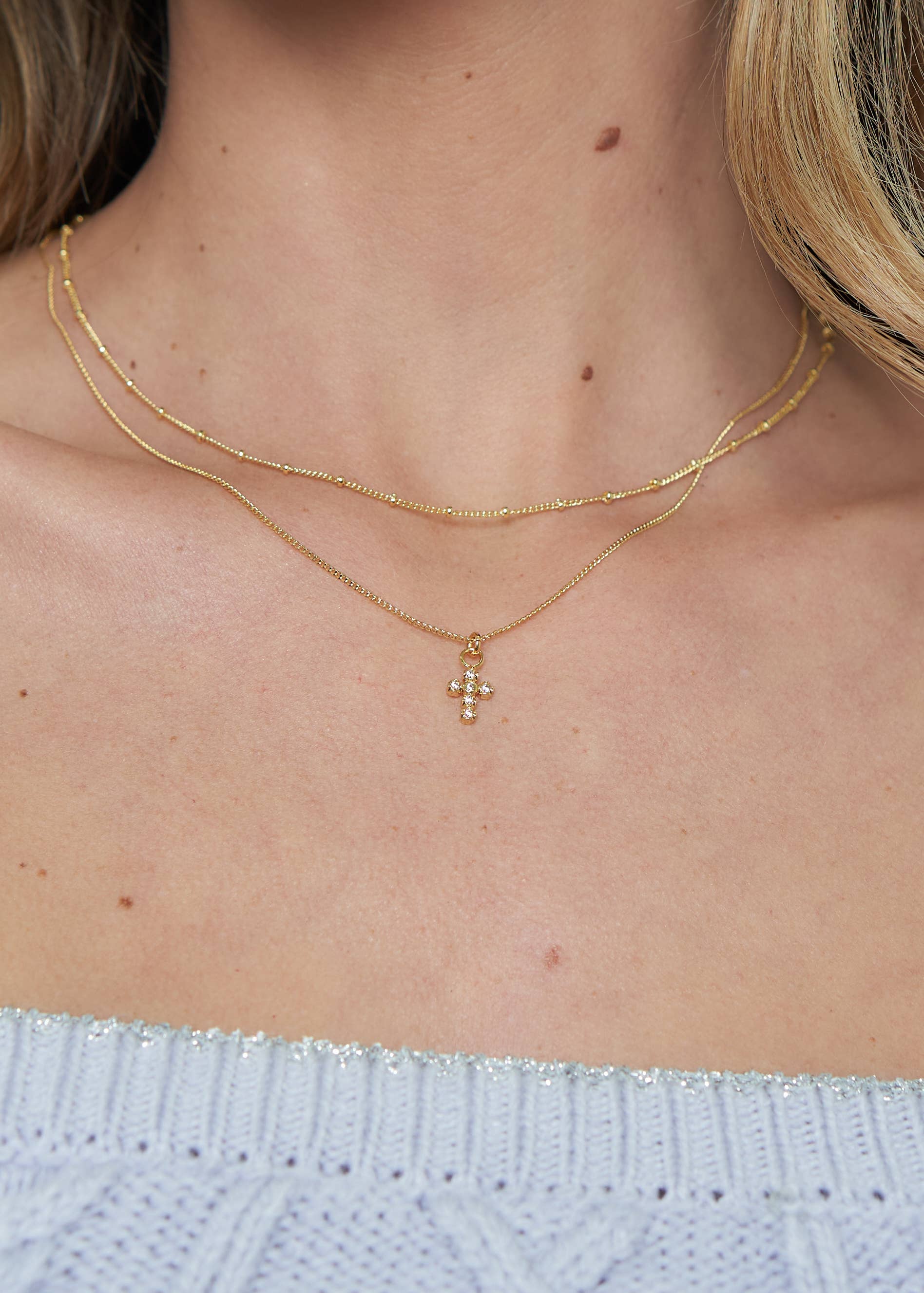 Brenda Grands Gold Shiny Cross Necklace