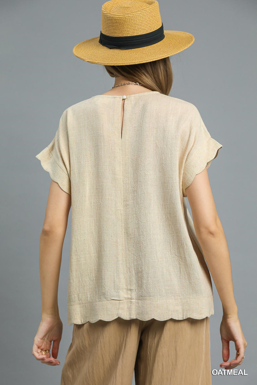 Umgee Oatmeal Scallop Hem Linen Blend Top